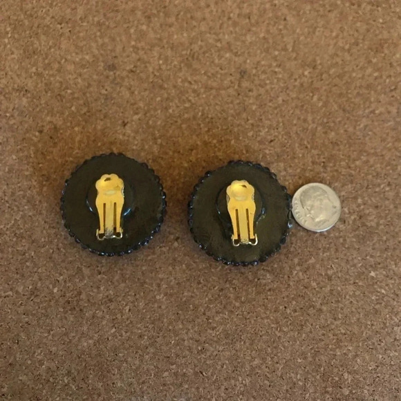 Vintage brown Crystal clip Ons - Picture 4 of 5